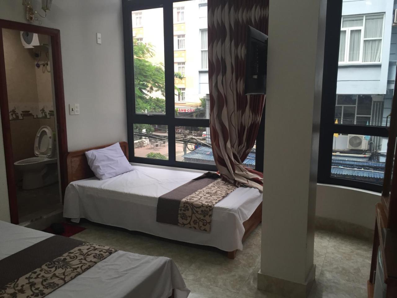 Anh Thuan Hotel 1 Cat Ba Island Exterior photo